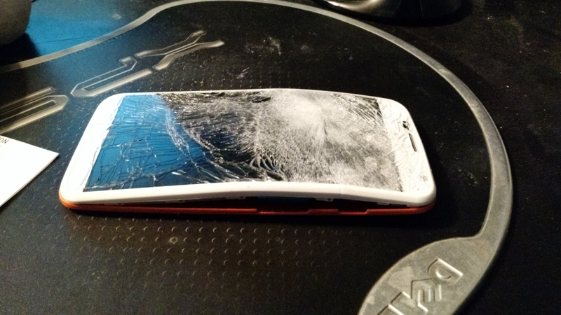 Illustration for article titled Your Most Crushing Stories About Smashing Your Phones
